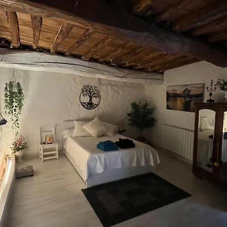 Demajia. Casa Entera: En Vakantiehuis Castillejo de Robledo