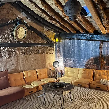 Demajia. Casa Entera: En Vakantiehuis Castillejo de Robledo