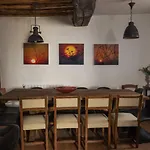 Demajia. Casa Entera: En *
